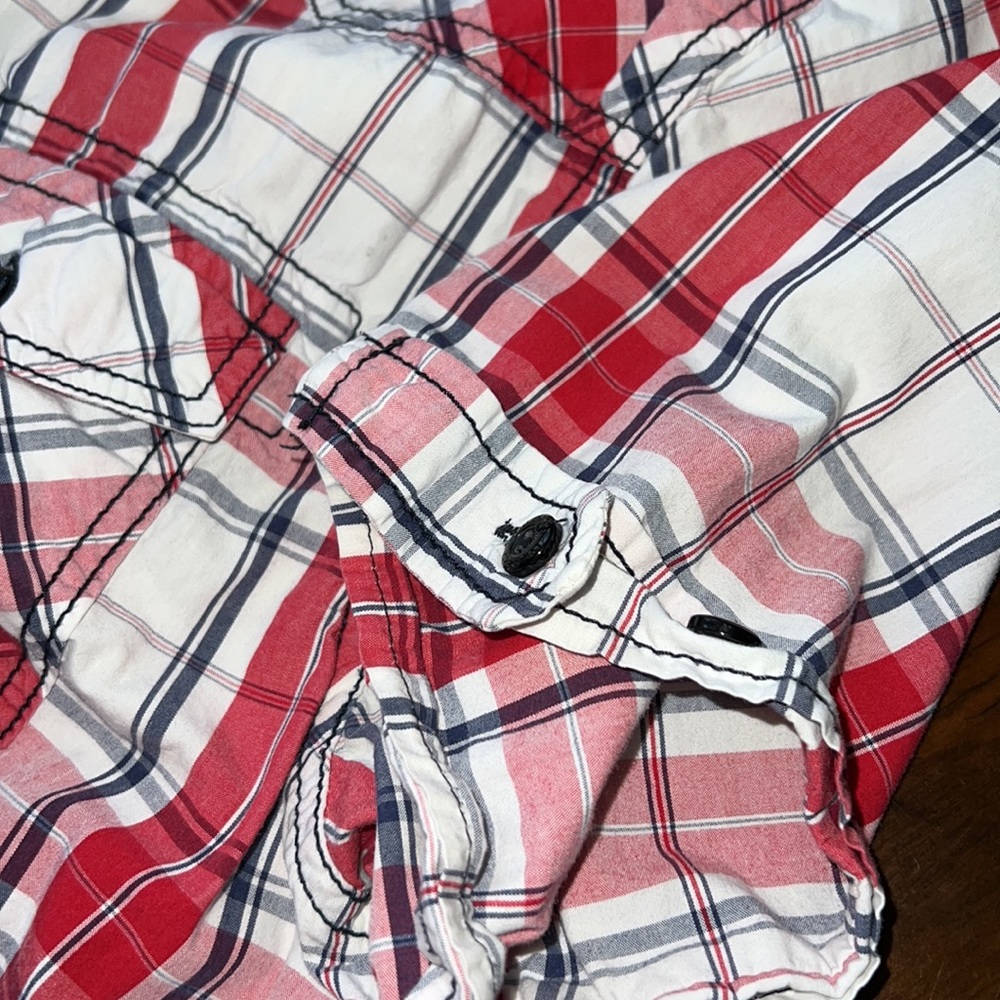 Short sleeve button down with pockets - Picture 7 of 7